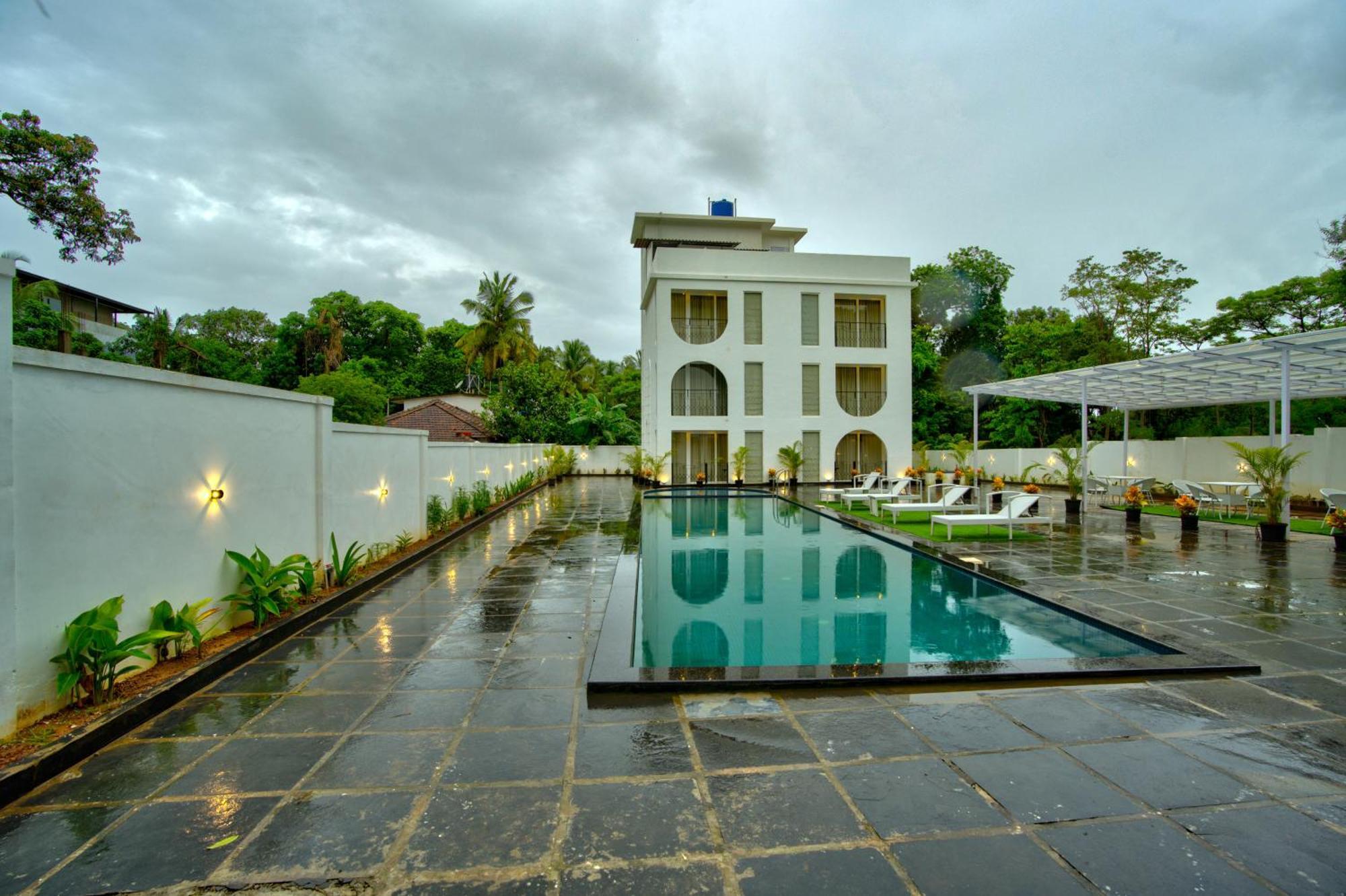 Goa Courtyard By The Porto Arpora Hotel Baga Kültér fotó