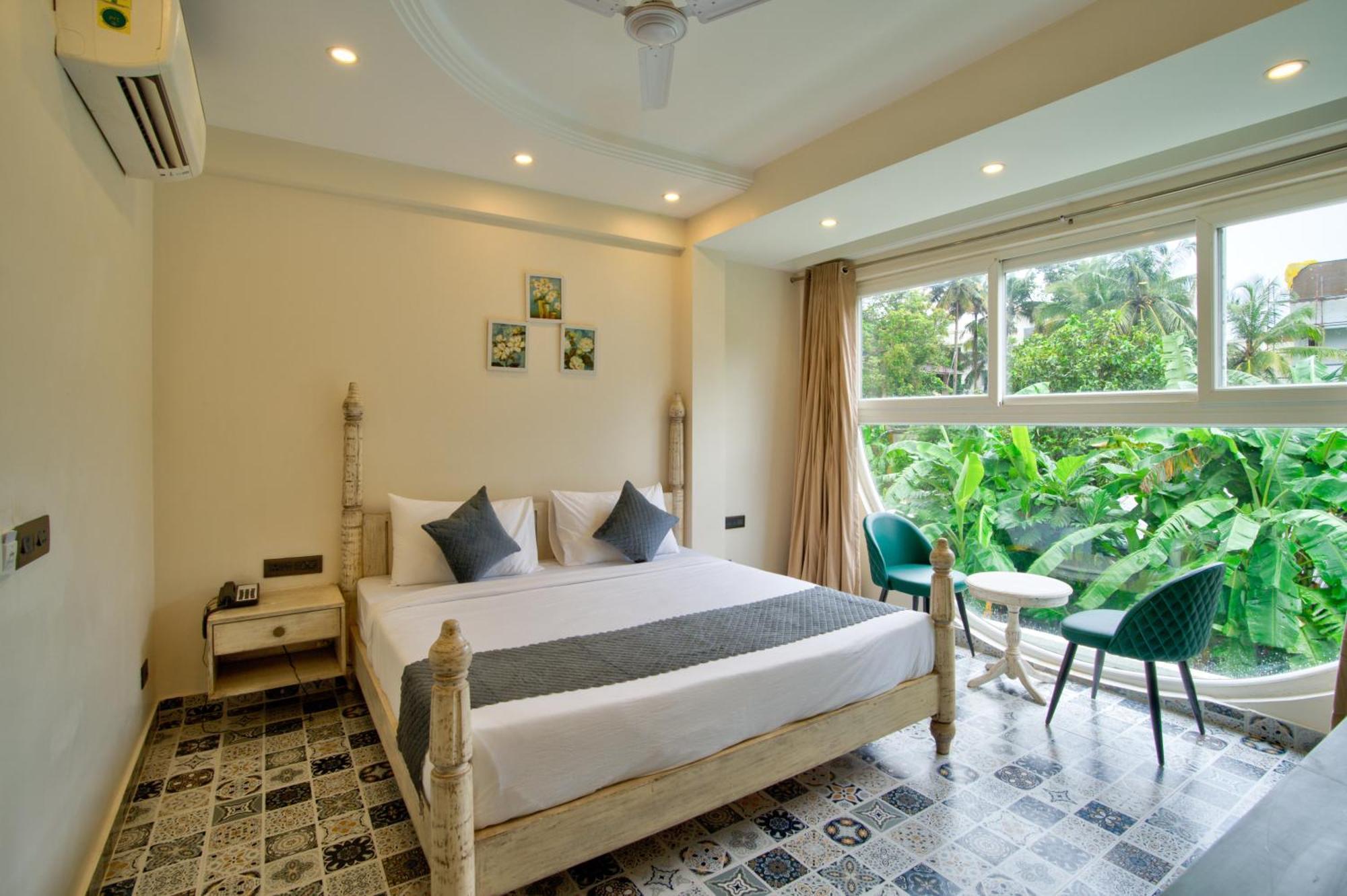Goa Courtyard By The Porto Arpora Hotel Baga Kültér fotó